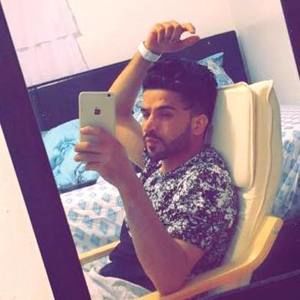 Meet your Posher, Khalid